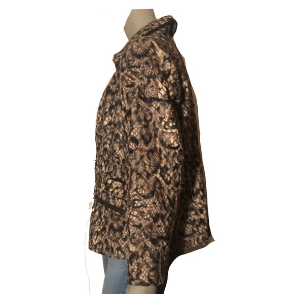 CHICO’S Faux Fur Animal Print A-line Short Jacket - Picture 2 of 7